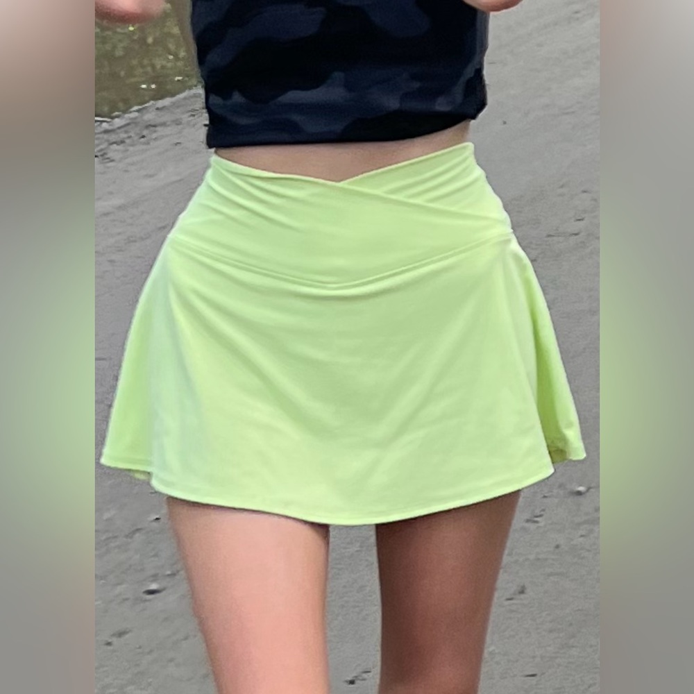 90 Degree by Reflex lime green/yellow crossover tennis/active skirt